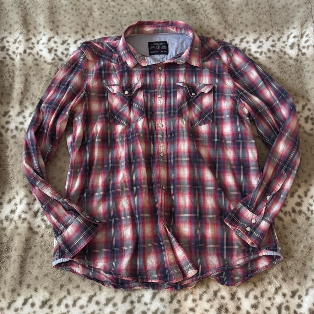 American Eagle Outfitters Red and Blue Plaid Casual Shirt